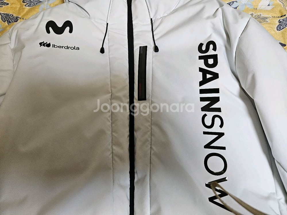 데상트 24FW 더미작스 패딩팔아요(95)--2