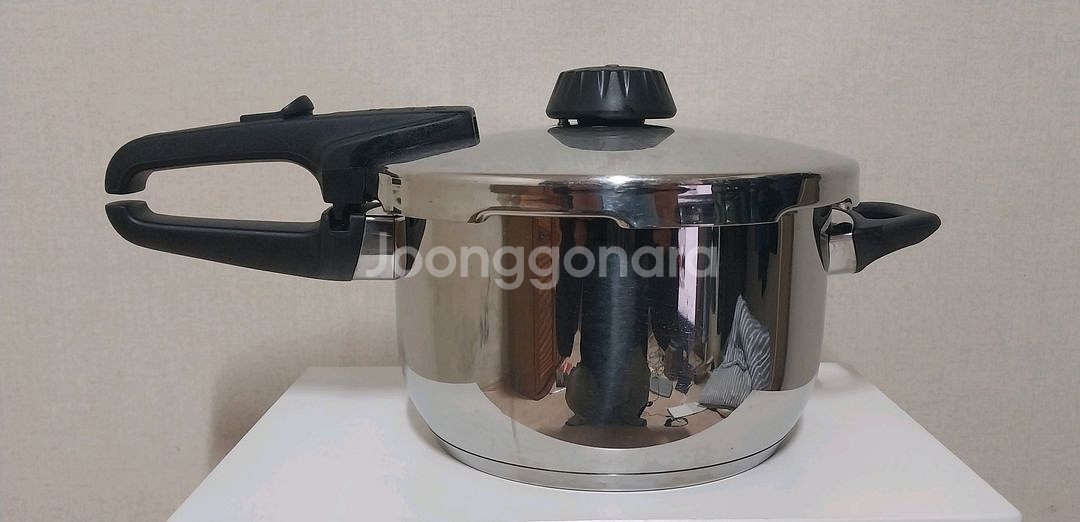 (중고)휘슬러 압력밥솥 팝니다.(4.5L)--1