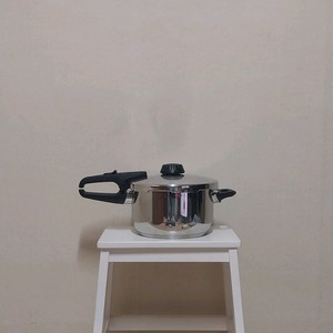 (중고)휘슬러 압력밥솥 팝니다.(4.5L)