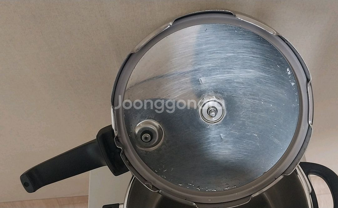 (중고)휘슬러 압력밥솥 팝니다.(4.5L)--9