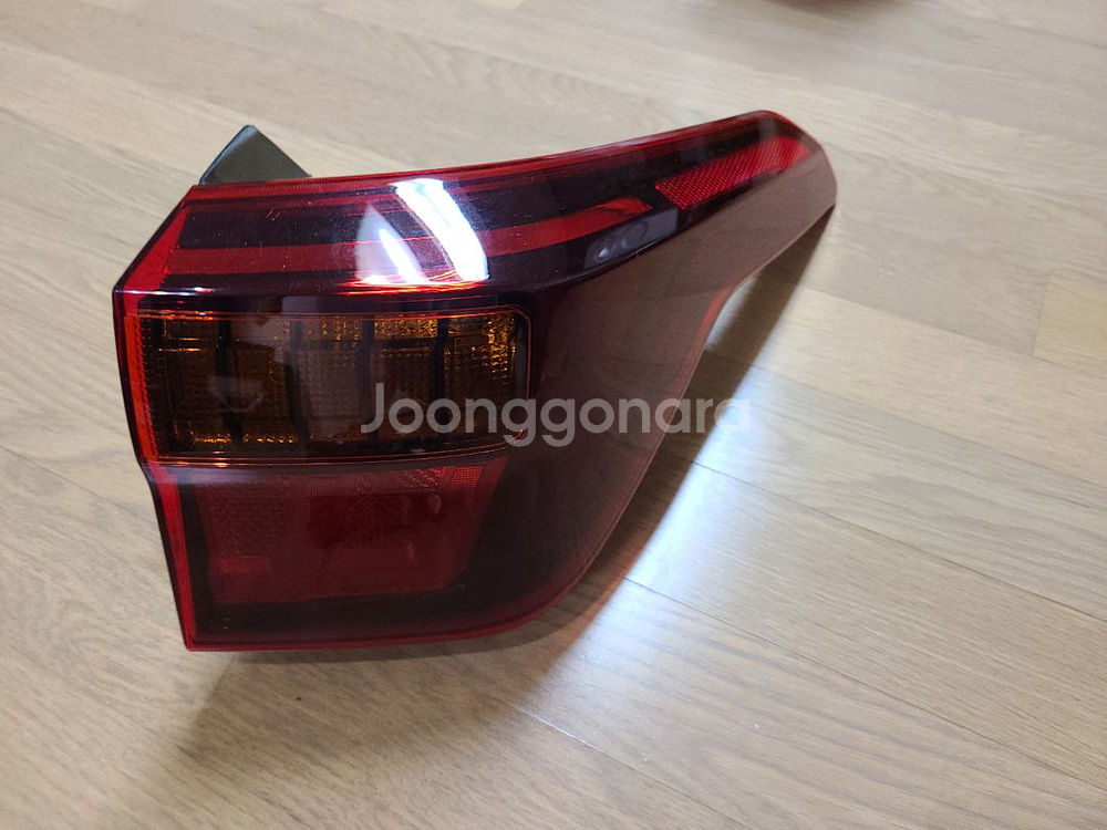 2020년식 셀토스 후미등 (테일램프) 1대분 세트--3