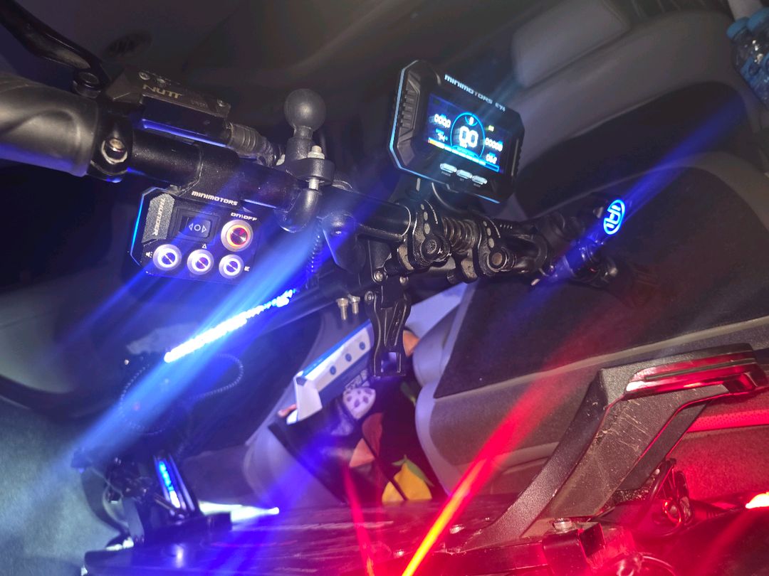 듀얼트론 썬더 2