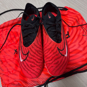 팬텀gx1 엘리트ag 레디팩 270사이즈 판매합니다