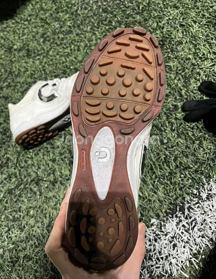 데스포르치 KT PRO 1 260 사이즈 판매합니다--3