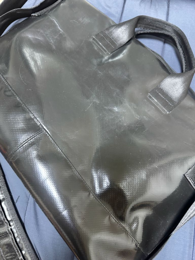 프라이탁 로이 올블랙 + 올블랙 어깨끈 이미지