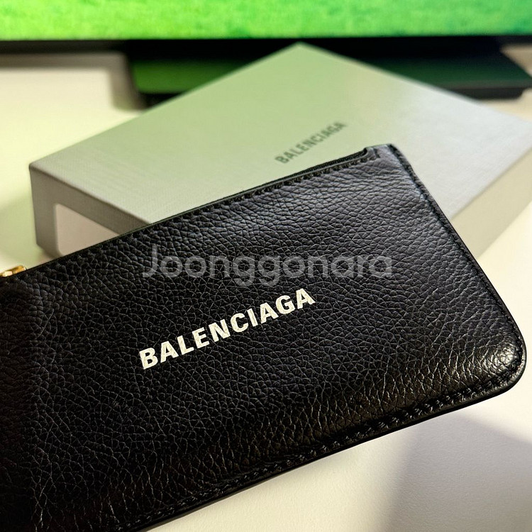 발렌시아가 카드 지갑 박풀--0