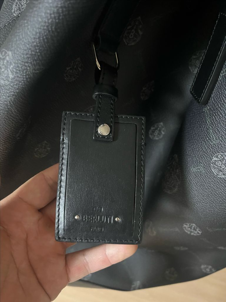 벨루티 복조리백팩--5