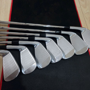 타이틀리스트 716 AP2 아이언 세트 팝니다.