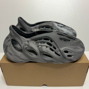 아디다스 이지 폼 러너 그래닛 아코탭 미시착 새싱품