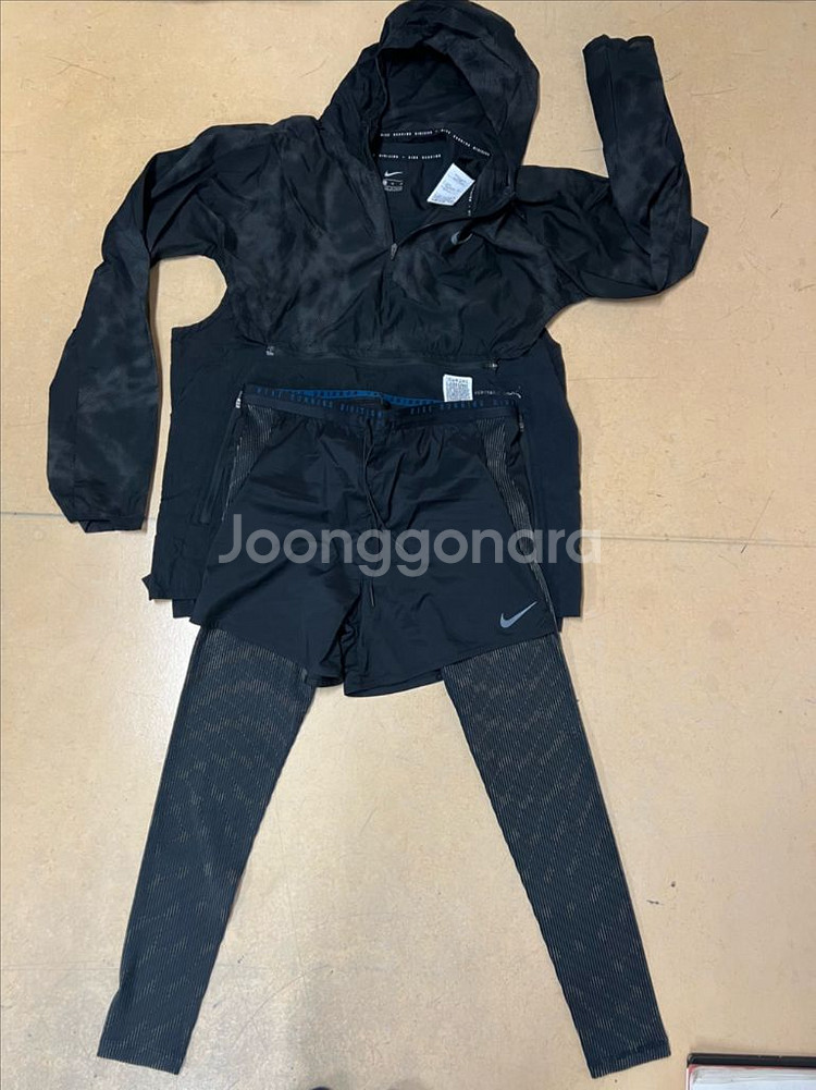 나이키 런닝 상하세트 판매합니다!!--0