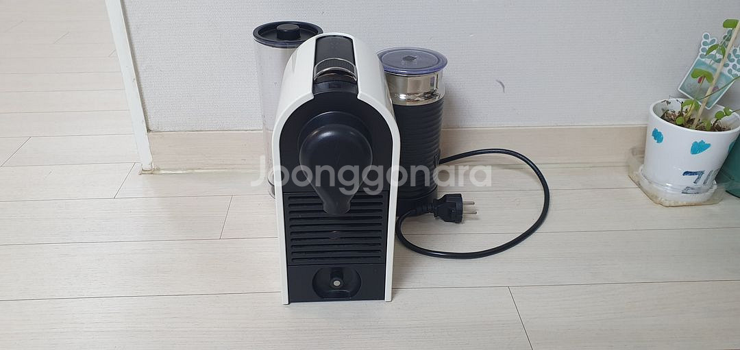 네스프레소 유밀크 C55 캡슐 커피머신 판매--0