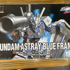 HG 건담 아스트레이 블루프레임