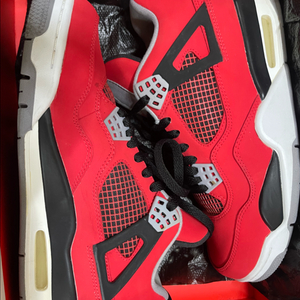 조던4 토로 265 사이즈 팝니다