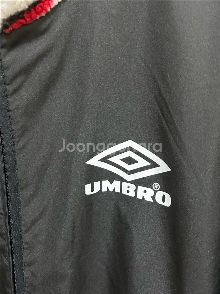 엄브로 리버시블 점퍼 105--4