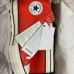 컨버스 척70 레드 270 새상품 팝니다.