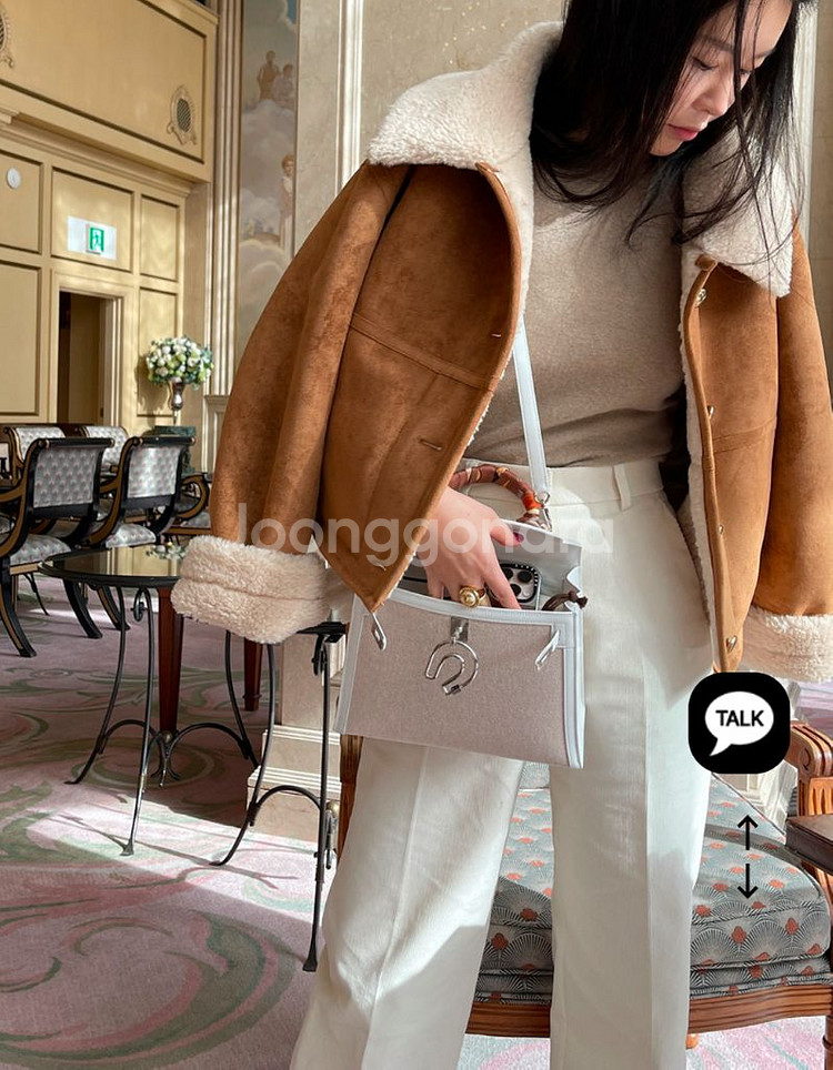 (새상품) 썸제이 SSUMJ 토리무스탕 보웬 베니토--7