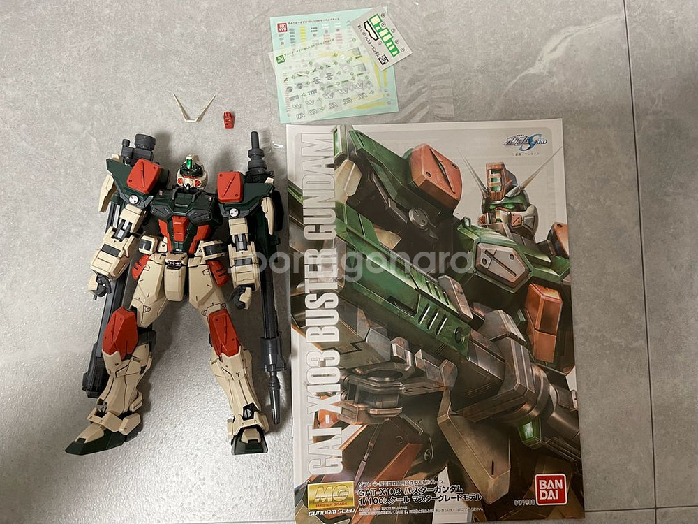 반다이 MG 버스터 건담 도색 조립 완성품 프라모델--0