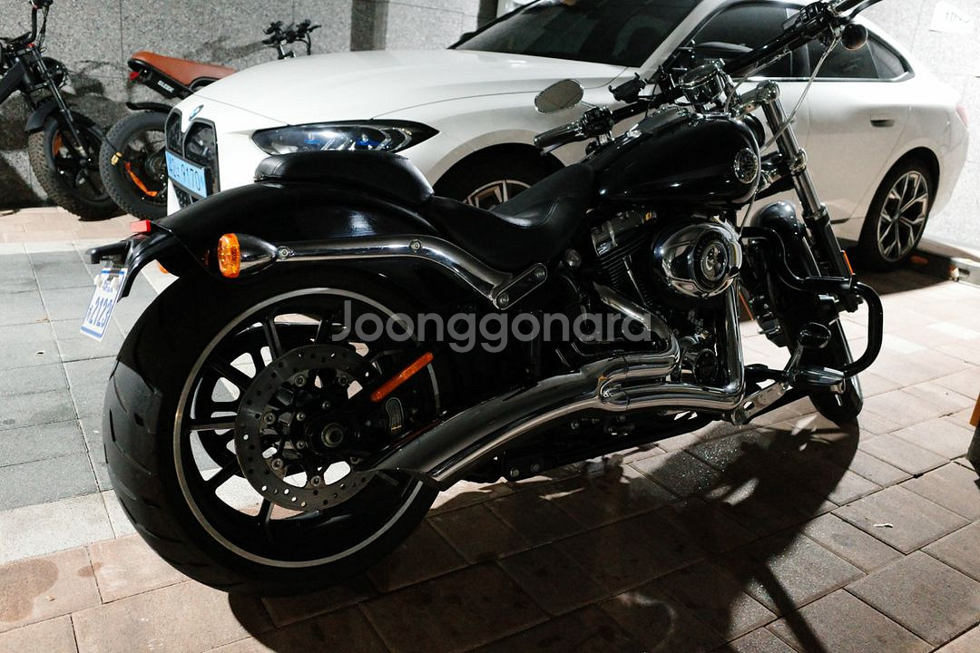 할리 브래이크아웃 2015년 103 12,900km--0