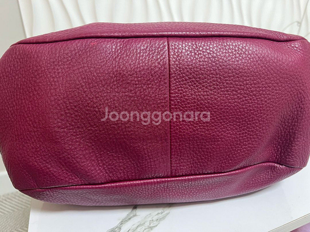 [급처분] 프라다 정품 숄더백 A급 컨디션--3