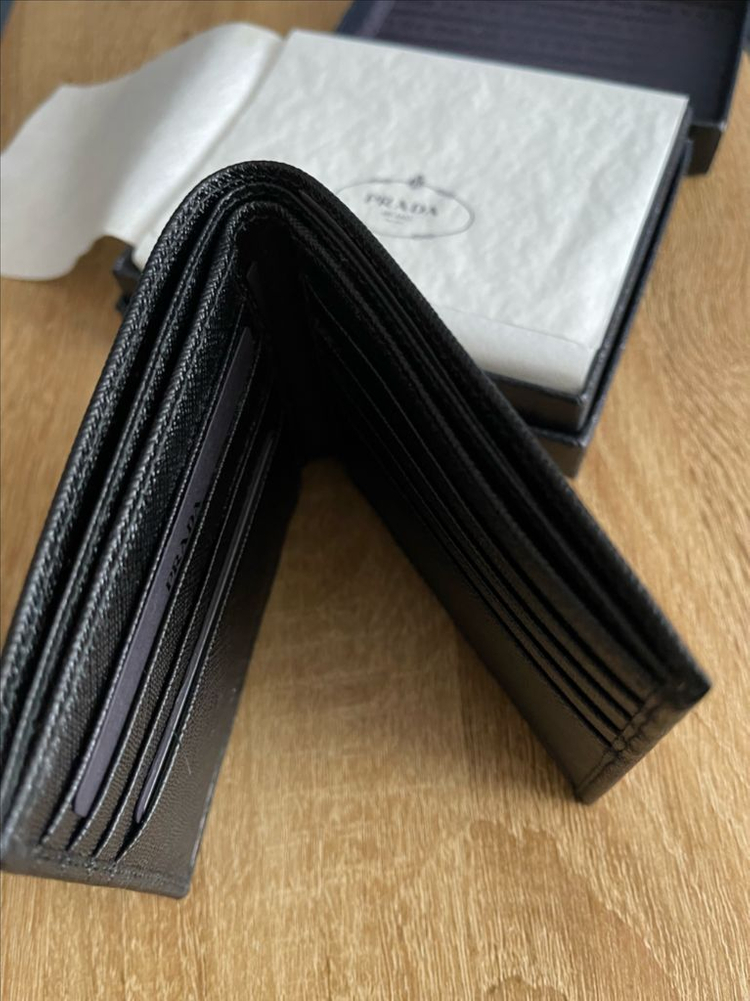 프라다 사피아노 삼각로고 블랙 반지갑 2MO513 QH 이미지