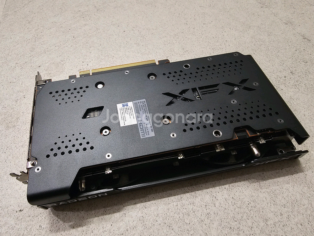 XFX 라데온 RX7600 그래픽카드 팝니다--3