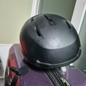 스키헬멧 팝니다.