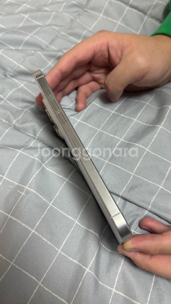 아이폰16프로맥스 256GB 화이트티타늄--4