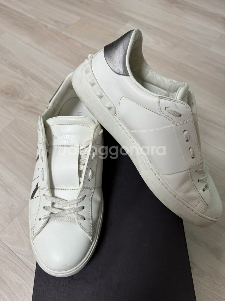 발렌티노 스니커즈--2
