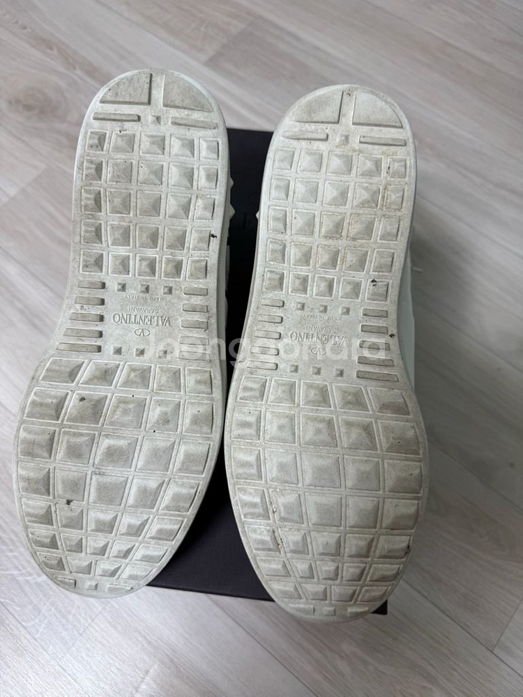 발렌티노 스니커즈--4