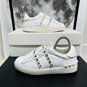 정품 35.5) 발렌티노 락스터드 스니커즈 225~23