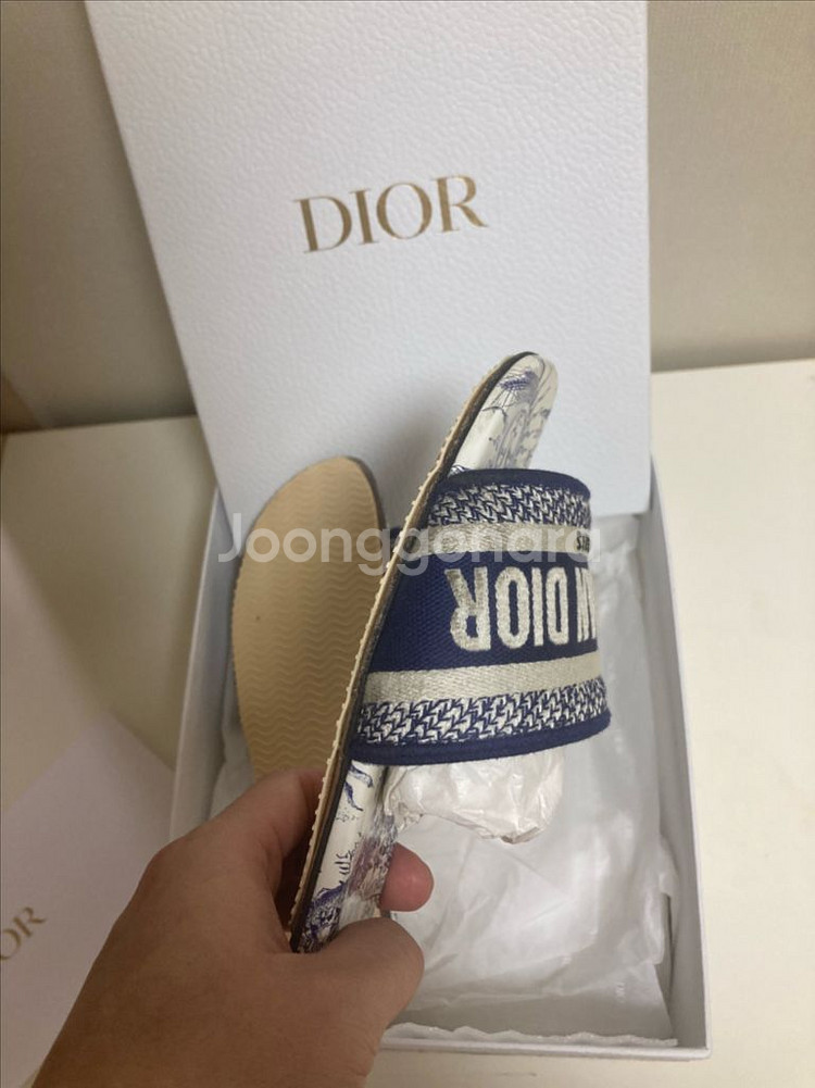 디올 디웨이 뮬 슬리퍼 37사이즈--8