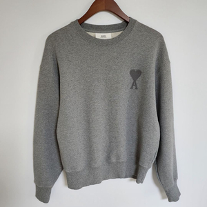 S 아미 그레이 빅하트 자수 맨투맨 A21HJ028