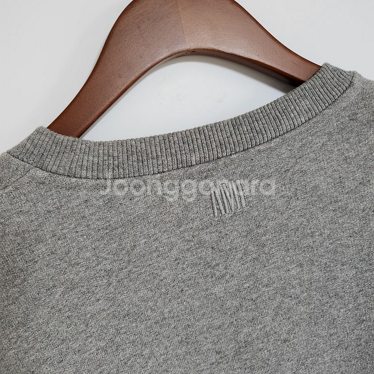 S 아미 그레이 빅하트 자수 맨투맨 A21HJ028--4