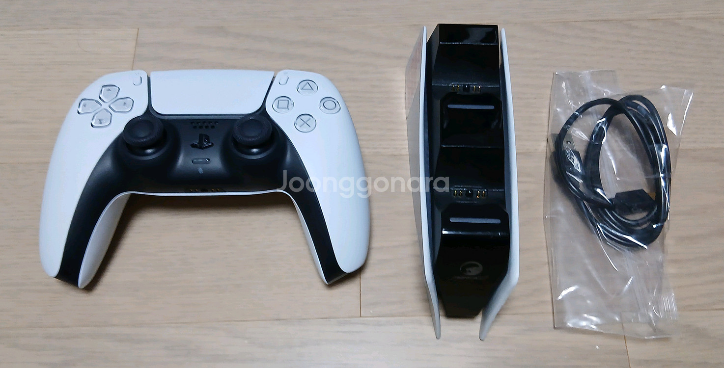 Ps5 플스5 듀얼센스 + 충전 거치대 일괄--0