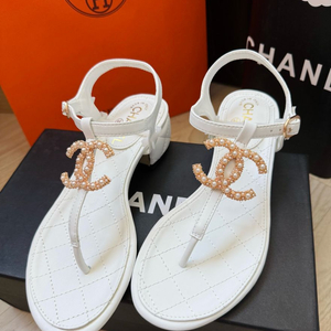 샤넬 샌들 새상품 사이즈 35