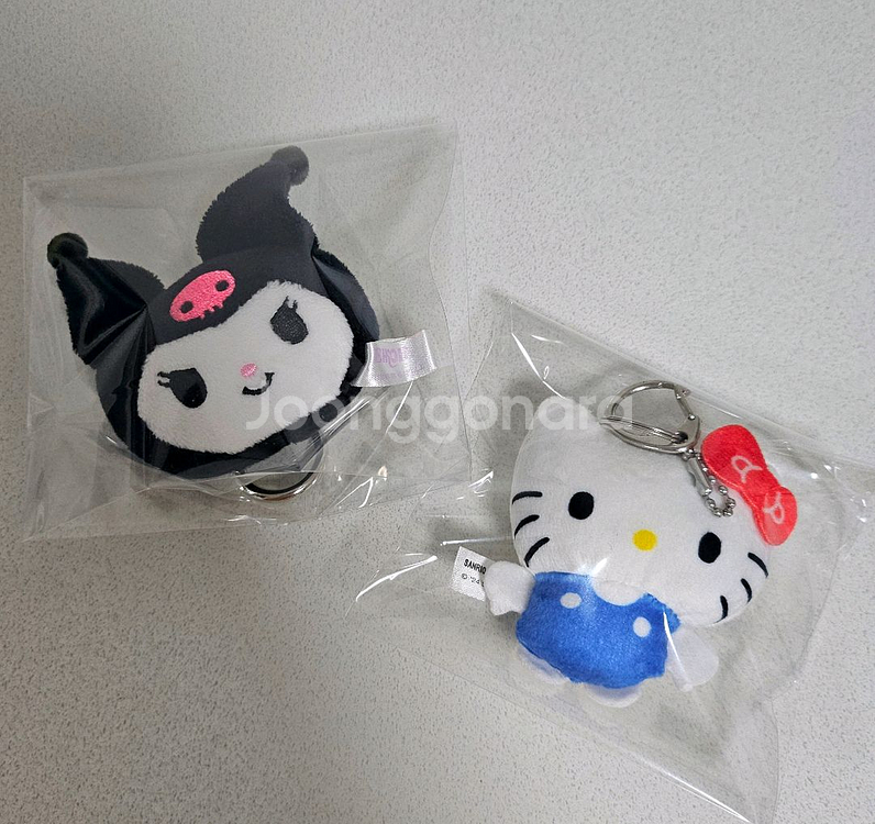 산리오 쿠로미 정품키링 키티키링 2종일괄--0