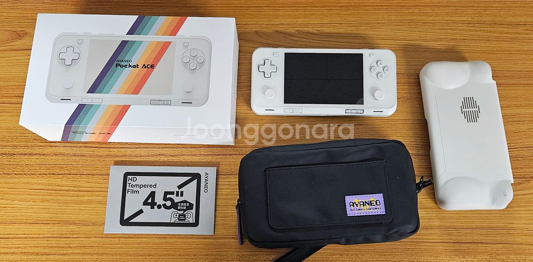 아야네오 포켓 에이스 16G+512G 판매합니다.--0