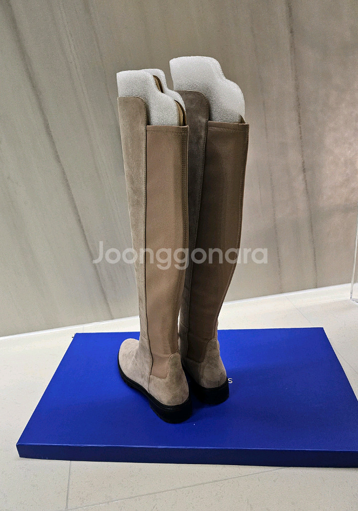 스튜어트 와이츠먼 시티부츠 토포 컬러 250--3