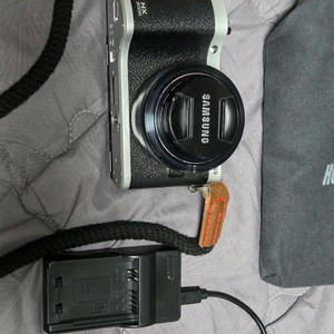삼성 NX300M 카메라 + nx 30mm 렌즈