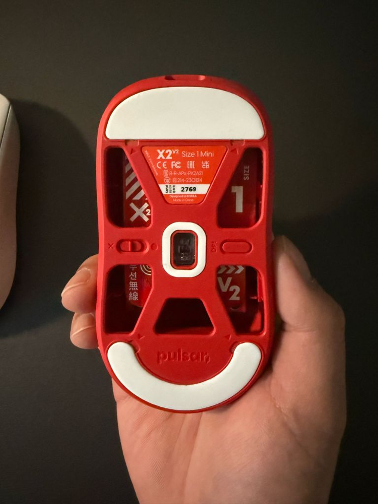 펄사 (x2v2 레드 미니, x2v3 화이트 미디움) / 히트스캔 하이퍼라이트 화이트--1