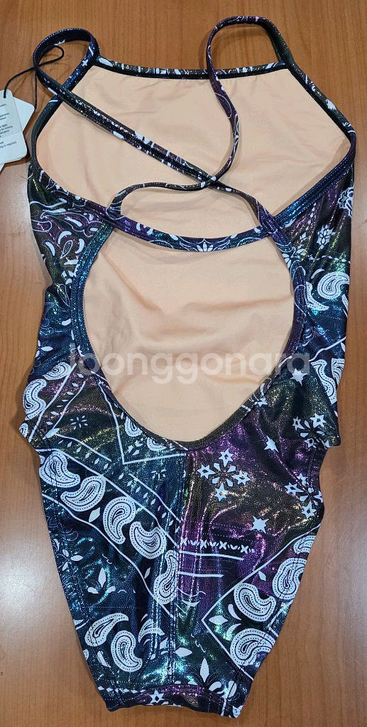 해피스위밍 트윙클 블랙페이즐리 m사이즈 수영복--1