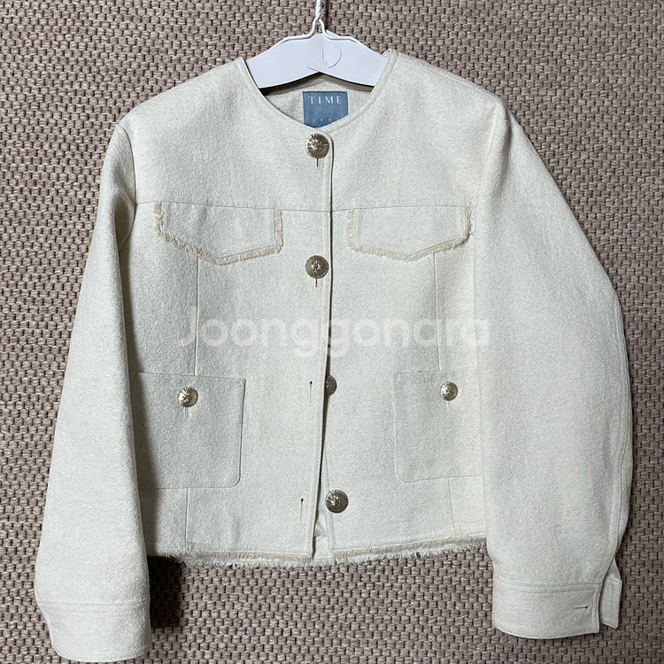 타임 라운드넥 노카라 아이보리 트위드 자켓 F--1