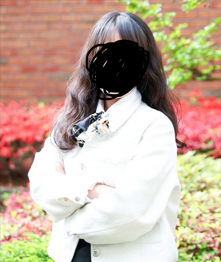 타임 라운드넥 노카라 아이보리 트위드 자켓 F--0