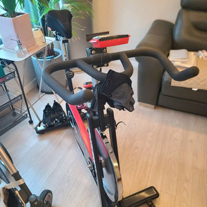 멜킨 스핀바이크 + VRFIT 센서 세트 판매합니다