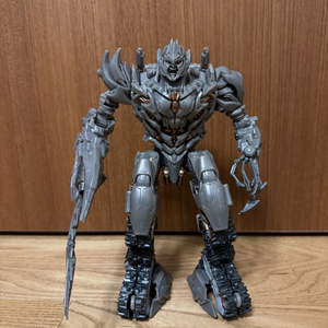 트랜스포머 스튜디오 시리즈 메가트론