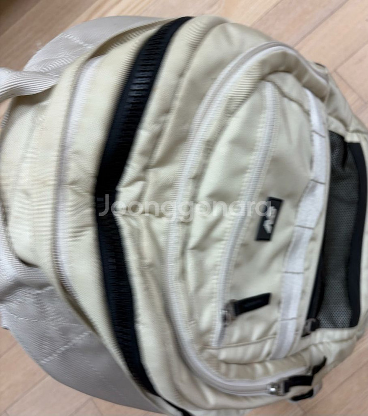 뉴발란스 베이지색 백팩 판매--2