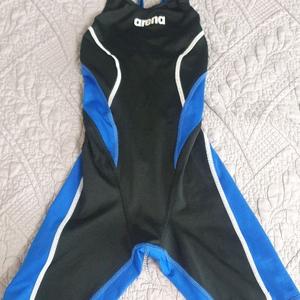아레나 여아 FINA 경기복 사이즈150