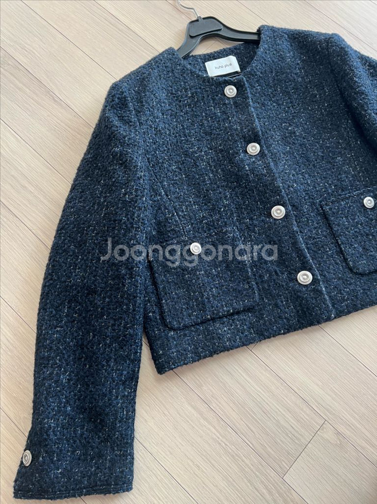 23년 구호플러스 울 부클 트위드자켓 싱글버튼네이비크롭--11