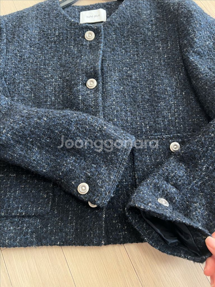 23년 구호플러스 울 부클 트위드자켓 싱글버튼네이비크롭--14