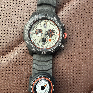 루미녹스3748 베어그릴스 (급처)